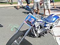 Moto 125 CC Chopper (photo prise a Amberieux, 08-2012) (1)